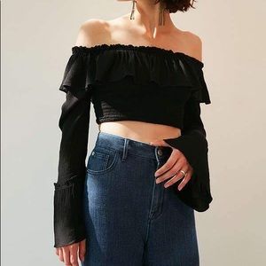 Urban Outfitters Kimchi Blue off-shoulder top